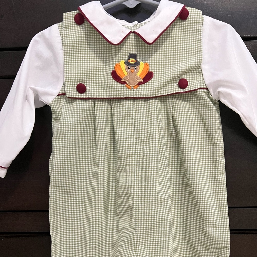 Petit Ami Thanksgiving outfit